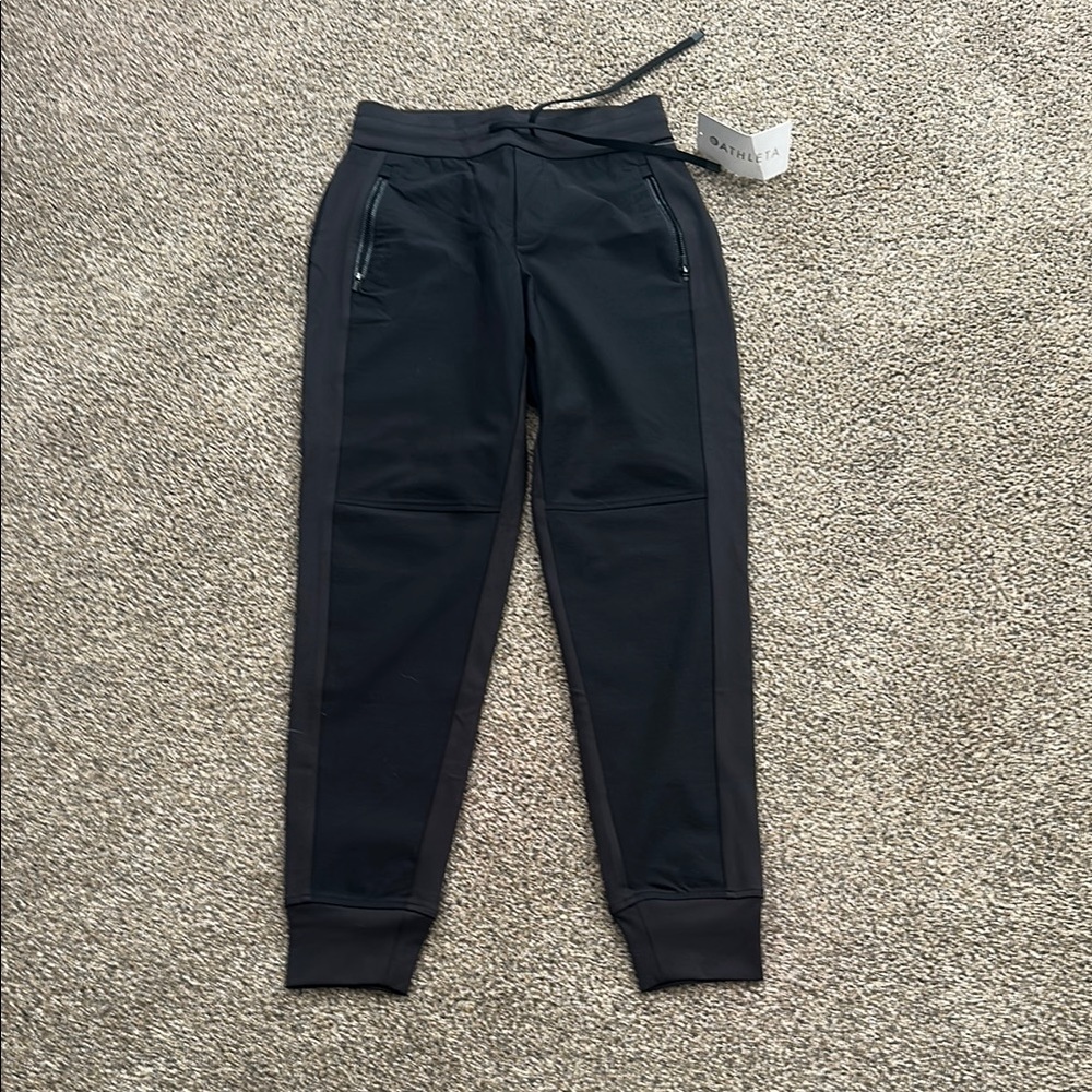 Athleta Headlands Hybrid Trek Jogger- NEW with tags!  Size 0.